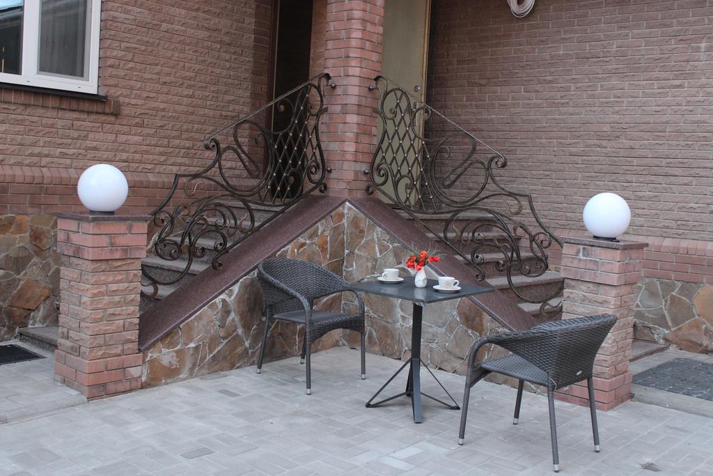 Barin House Hotel Sumy Luaran gambar